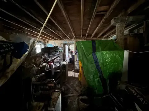 House Full of Waste Goes to Auction at £38k